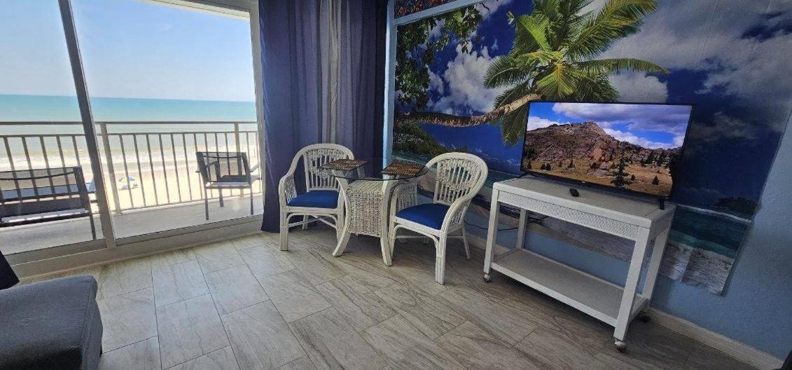 Appartement Ocean Breeze - Direct Ocean Front-Pool Is Open à Daytona Beach Extérieur photo